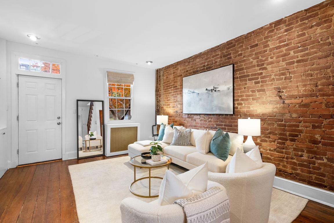 next background image