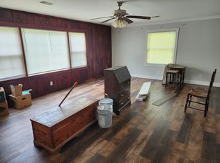667 Mehaffey Rd, Powell, TN 37849