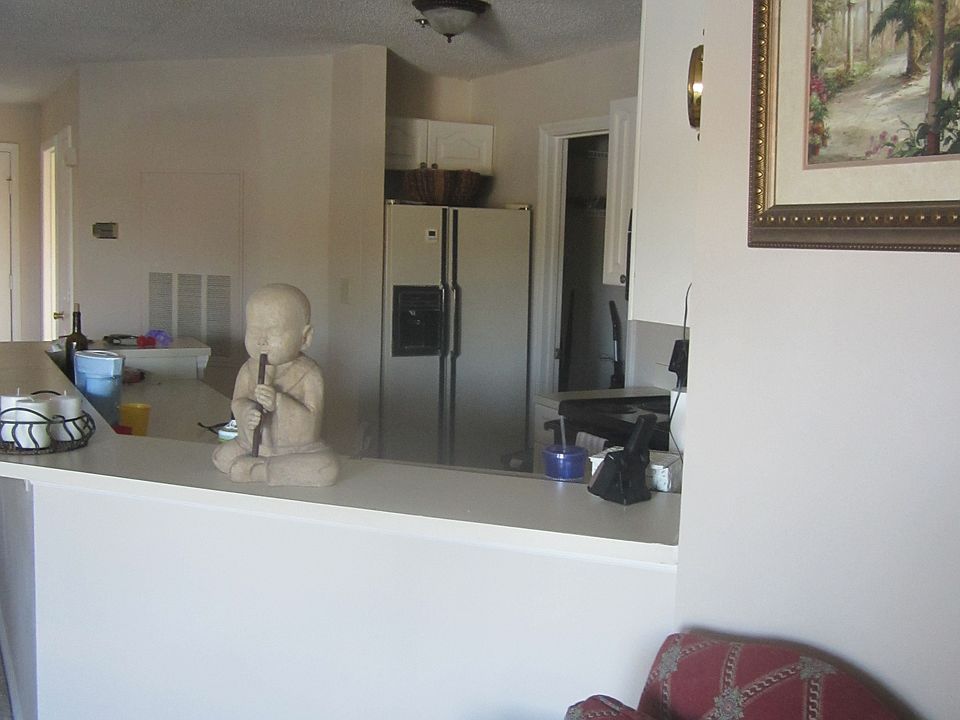 Kitchen/Breakfast Bar