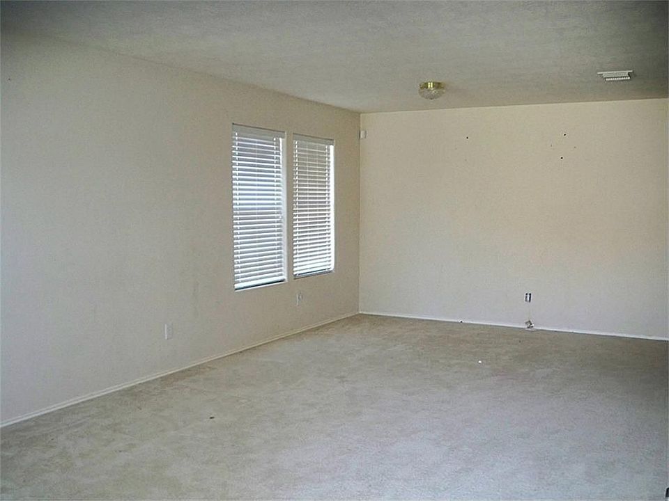 2nd image of 3722 Oyster Tree Dr