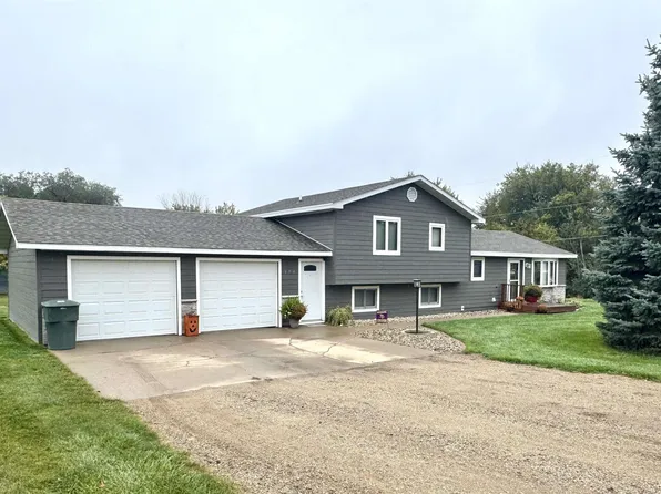 306 N Catalpa St, Saint Lawrence, SD 57373