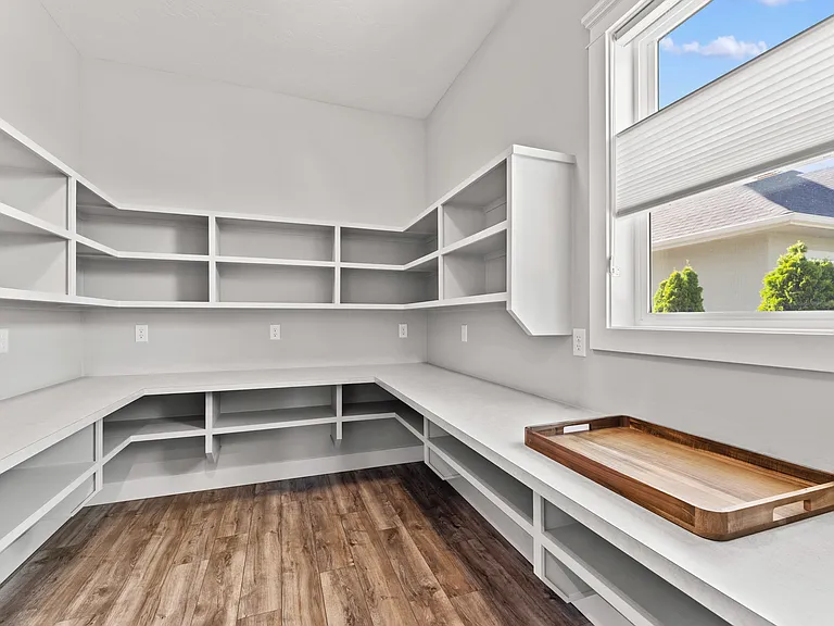 2635 N Yount Way — Photo 18