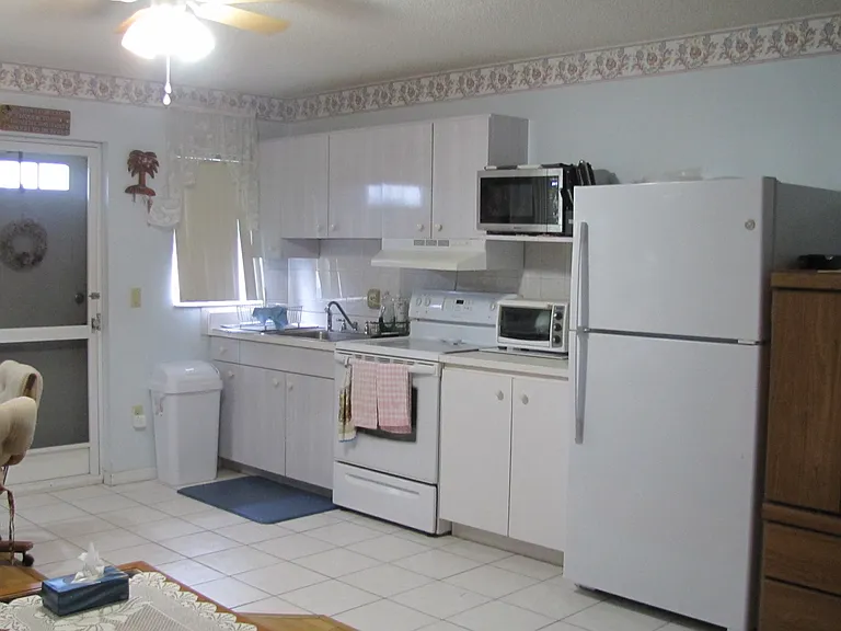 12306 Alta Mira St — Photo 2