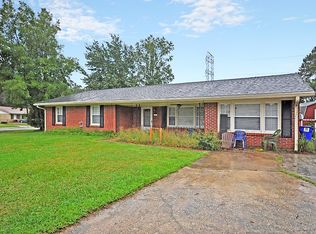 34 Summit Ave, Goose Creek, SC 29445