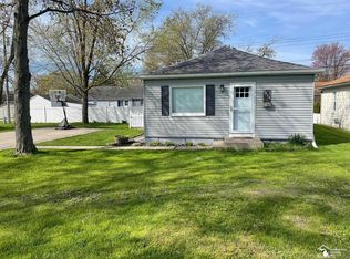 3414 Meadowcrest St, Monroe, MI 48162