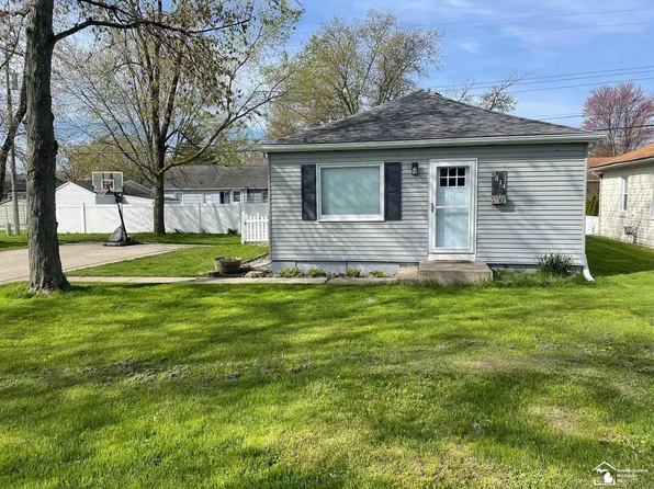 3414 Meadowcrest St, Monroe, MI 48162