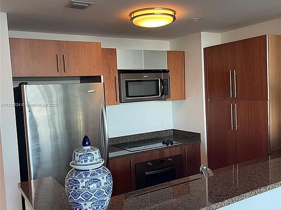 2nd image of 300 S Biscayne Blvd #T-2207