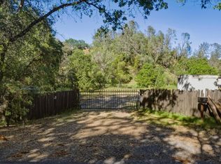 27632 Asti Rd, Cloverdale, CA 95425