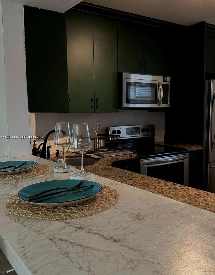 Third Horizons Condo — Photo 4
