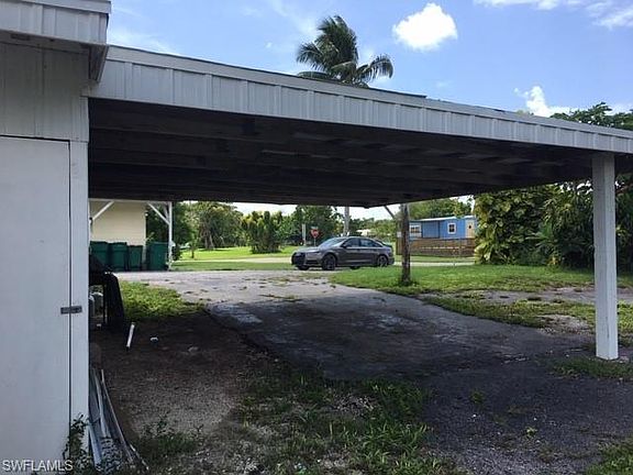 4th image of 1185 Chokoloskee Dr