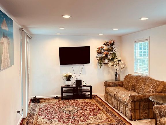 3rd image of 47 College Road