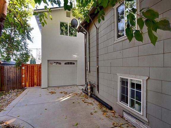 garage shown is only accessible by top unit