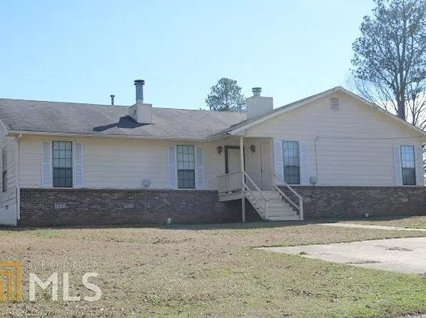 8438 Susan Ln, Jonesboro, GA 30238