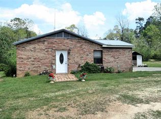 112 Dennis Rd, Mount Olive, MS 39119