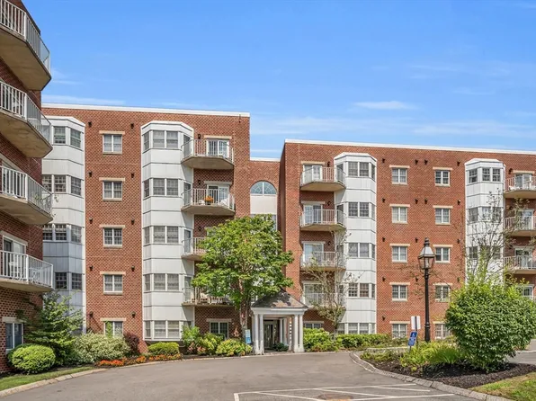 148 Main St APT S328, North Andover, MA 01845