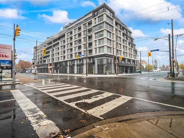 556 Marlee Ave #412, Toronto, ON M6B 3J4