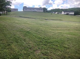 Rider Ln, Bluefield, WV 24701