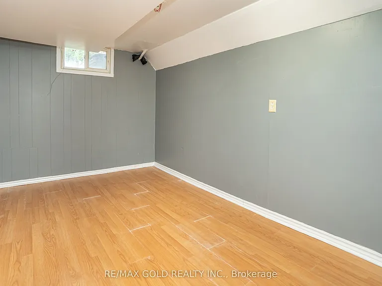 24 Bingham Rd — Photo 15