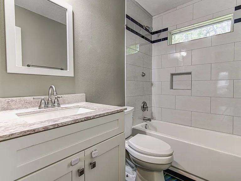 12430 Wycliff Ln — Photo 20