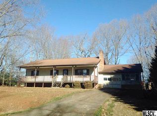 4660 Kings Ct, Hickory, NC 28602