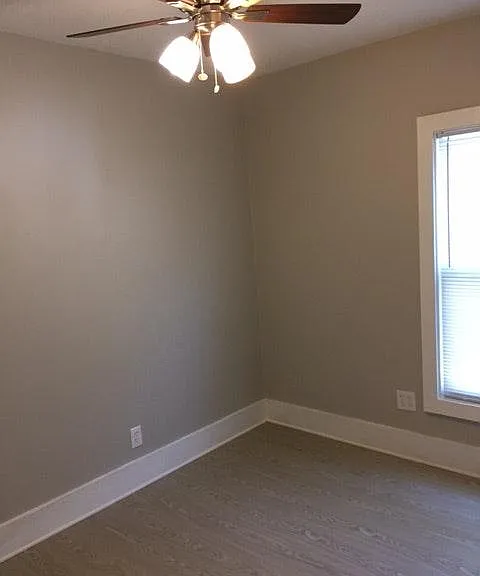 515 Camden Ave — Photo 4
