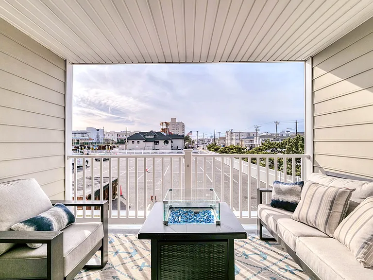 9100 Atlantic Ave #1 — Photo 13