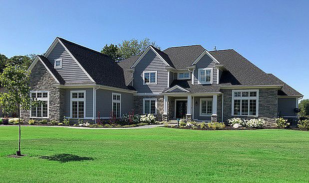 Owners home on Streeter Lake