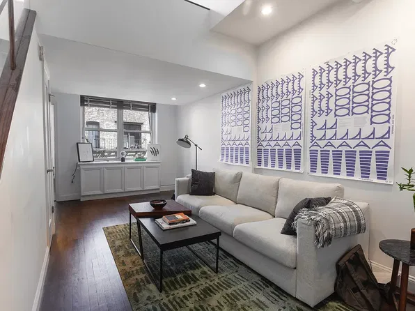39a Gramercy Park North image 1 of 8
