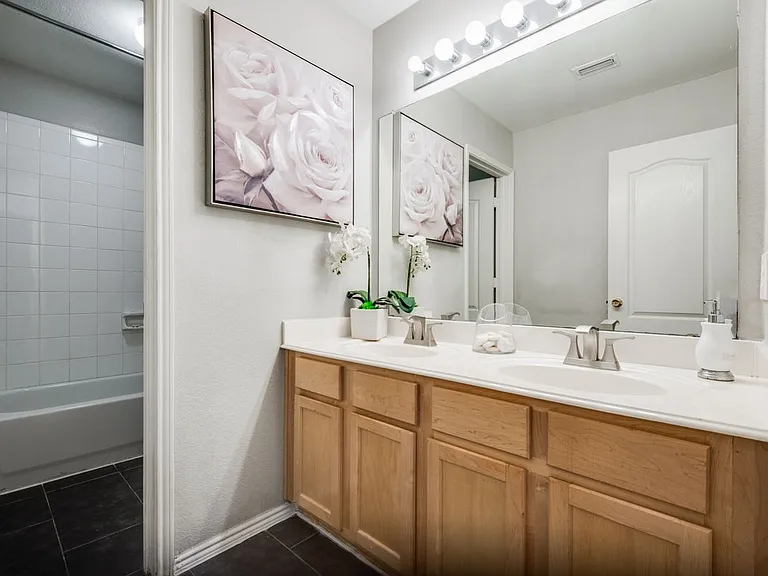 1425 Gatlinburg Cir — Photo 5