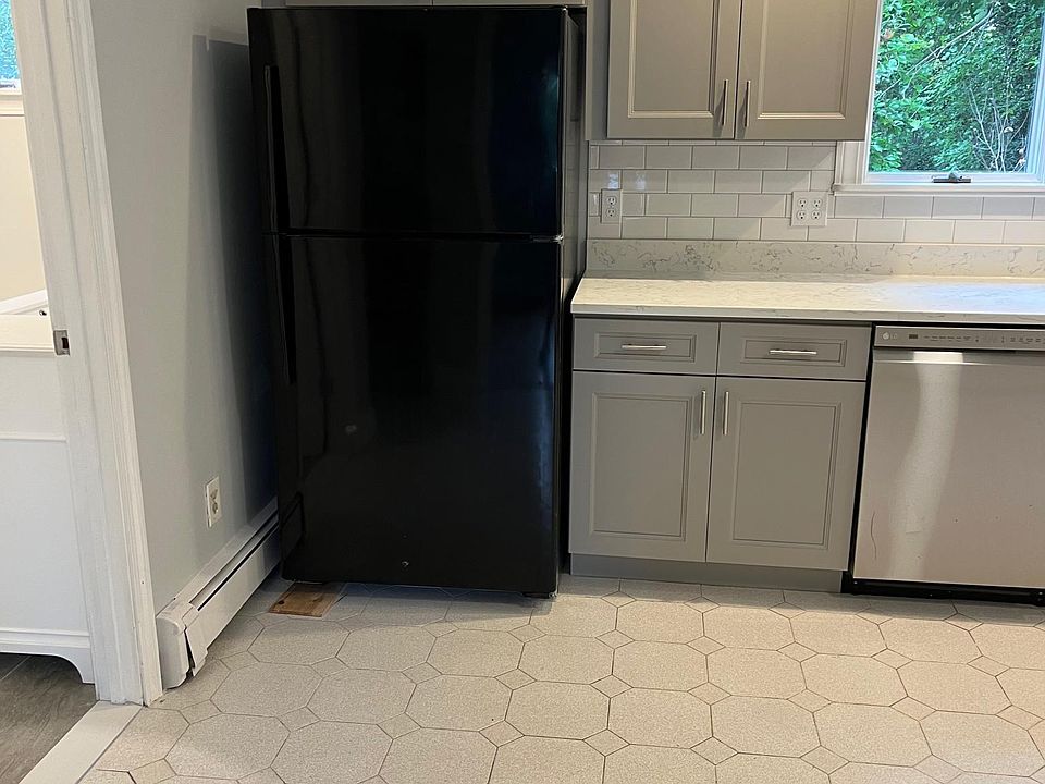 24 Wareham St Medford, MA, 02155 Apartments for Rent Zillow