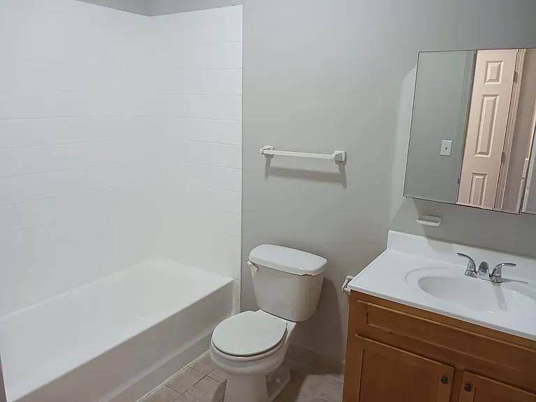 588-612 E Main St #598-C — Photo 6