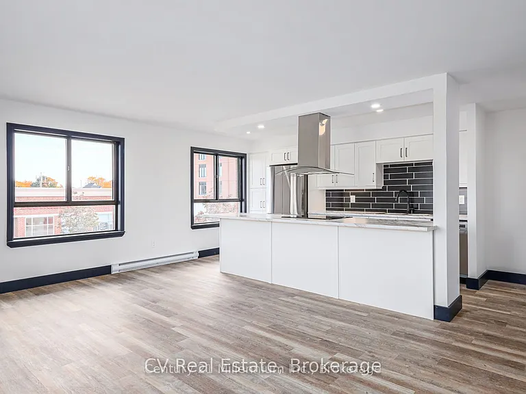 250 Hurontario St #2 — Photo 3