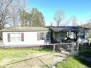 98 Mount St, Mount Clare, WV
