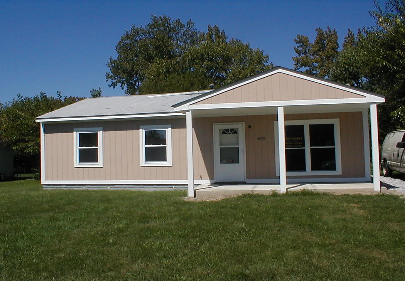 4020 Baker Dr photo 1