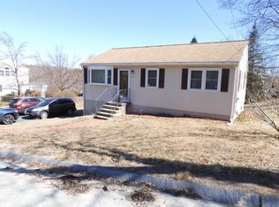 61 Benefit St, Methuen, MA 01844