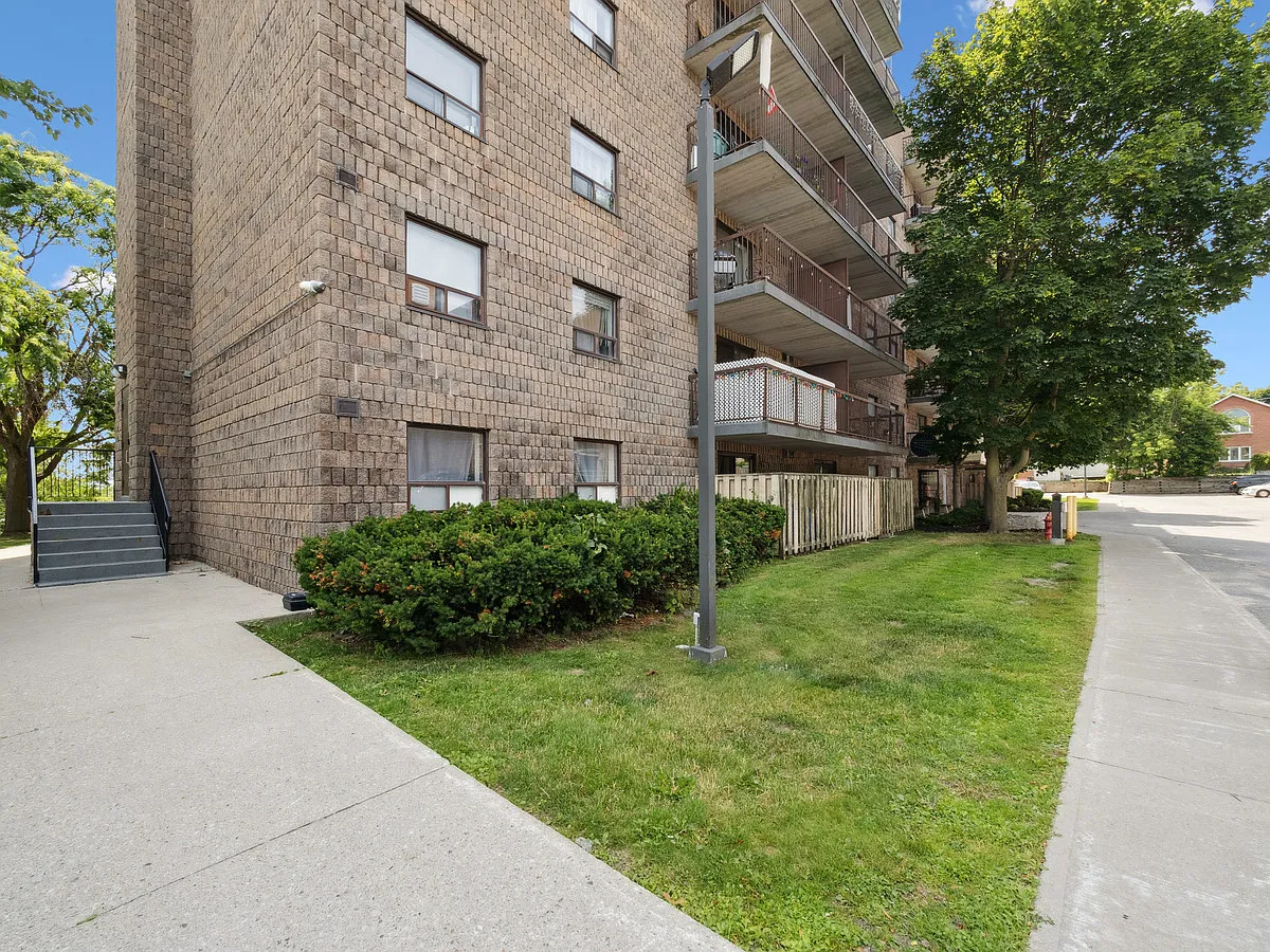 Valleyview Vista Apartments — Photo 3