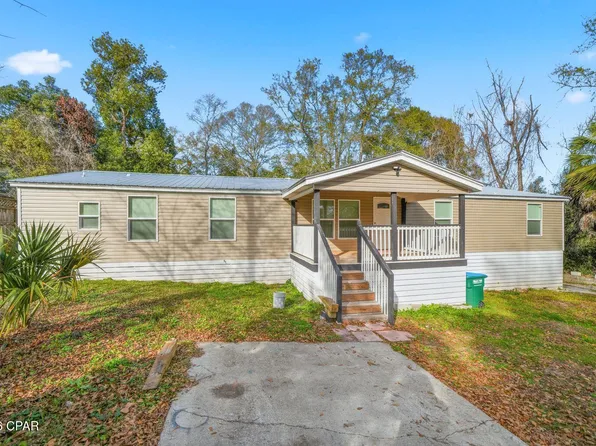 307 E Pennsylvania Ave, Bonifay, FL 32425