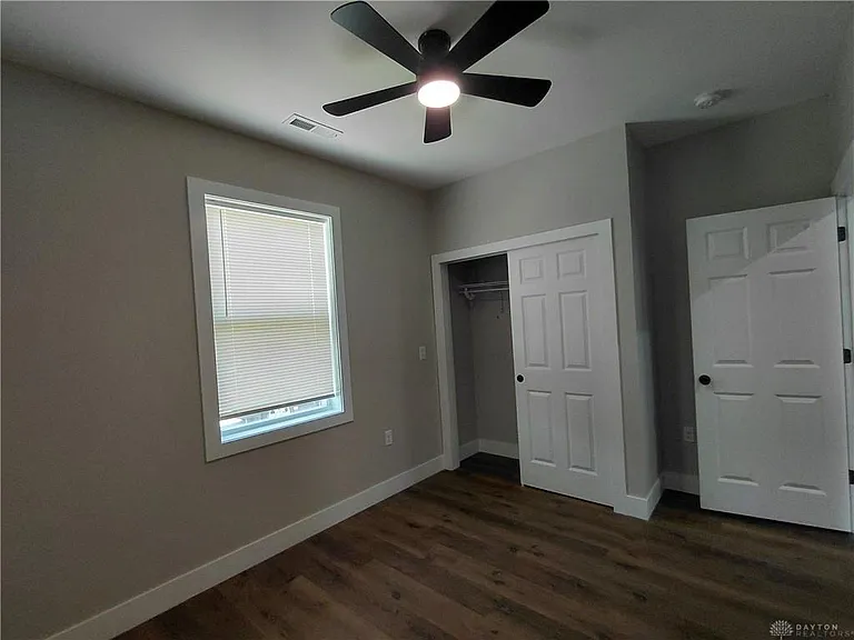 715 Walker St — Photo 4