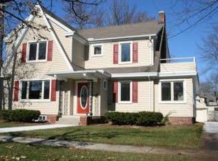 N88W15900 Park Blvd, Menomonee Falls, WI 53051