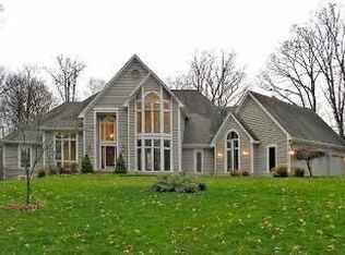 653 Bradford Farms Ln NE, Grand Rapids, MI 49525