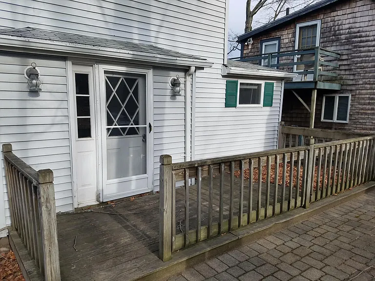 29 Curve St — Photo 15