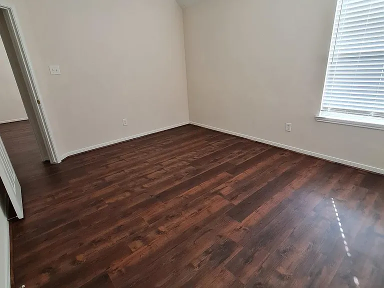 503 Nadia Way — Photo 36