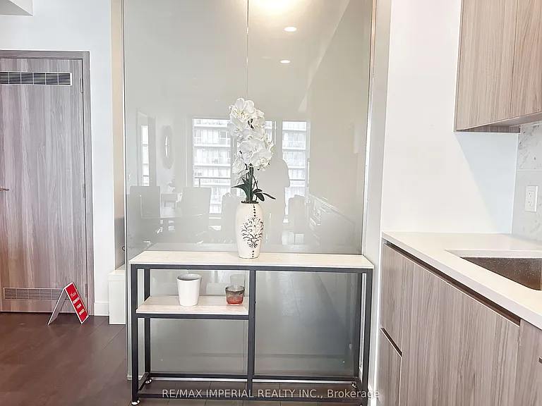 95 McMahon Dr #2601 — Photo 9