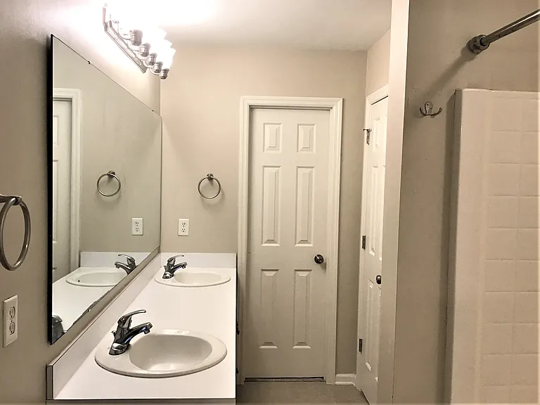 142 Cotillion Cres — Photo 10
