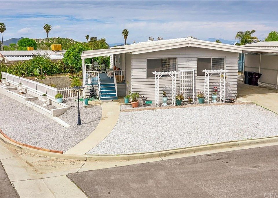 1st image of 26195 Butterfly Palm Dr