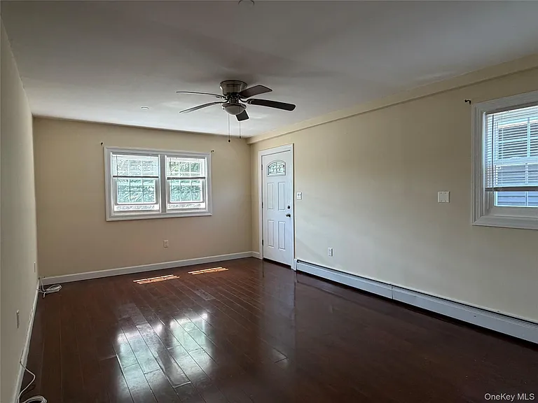 422 E Chester St #2 — Photo 3
