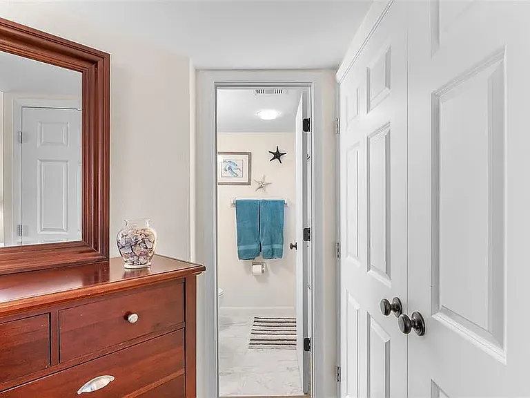 19505 Quesada Ave — Photo 18
