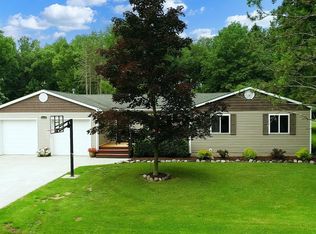 2145 Michigan St, Algonac, MI 48001