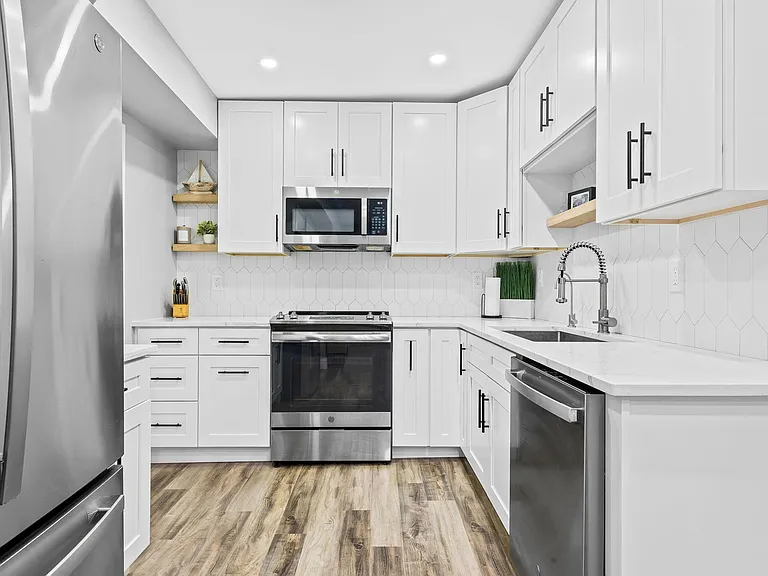 1881 Middle River Dr #206 — Photo 7