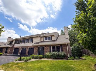 9323 Sunrise Ln, Orland Park, IL 60462